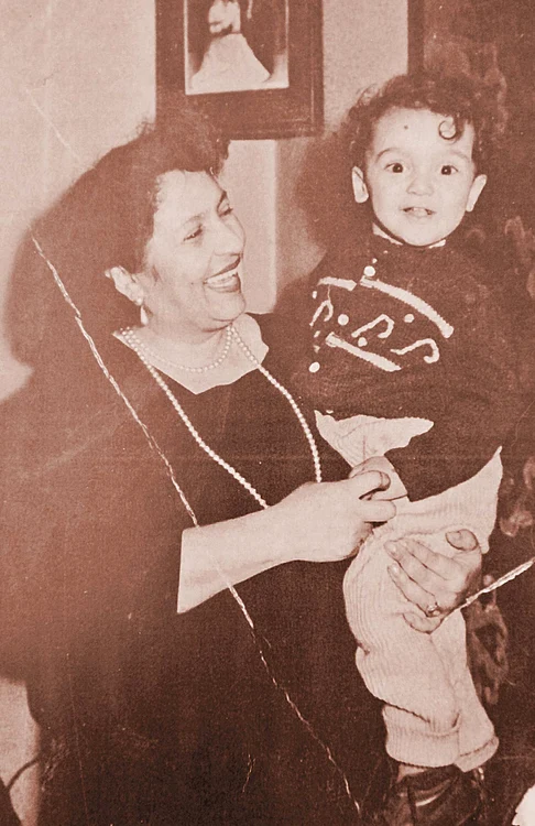 A fost o bunică exemplu. Solista se topea după nepoțelul ei, Mihăiță, căruia i-a cumpărat o casă