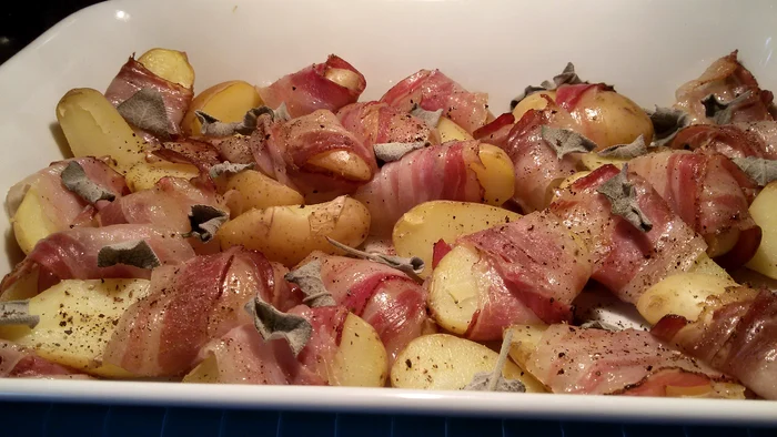 cartofi înveliţi în bacon jpeg