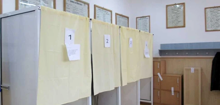 În Republica Moldova au fost deschise 21 de secţii de votare. Foto Adevărul