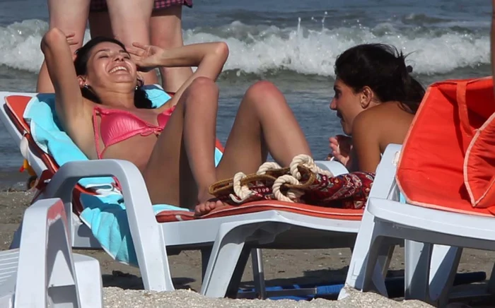 Politiciana s-a distrat zilele trecute pe Litoral alături de câteva prietene