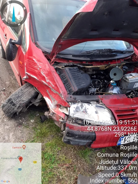 Improvizaţie periculoasă, sub capota unei maşini, nesancţionată de autorităţi Foto ISU Vâlcea