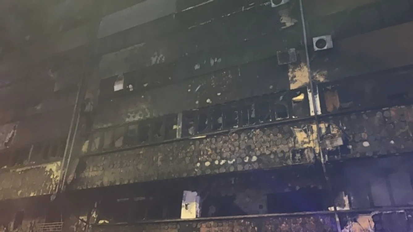 Incendiul a mistuit un bloc întreg din Constanța. Foto: ISU Dobrogea