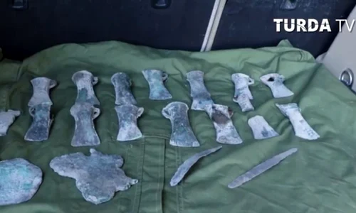 Un tezaur din Epoca Bronzului, fost descoperit de doi bărbați din Turda jpeg