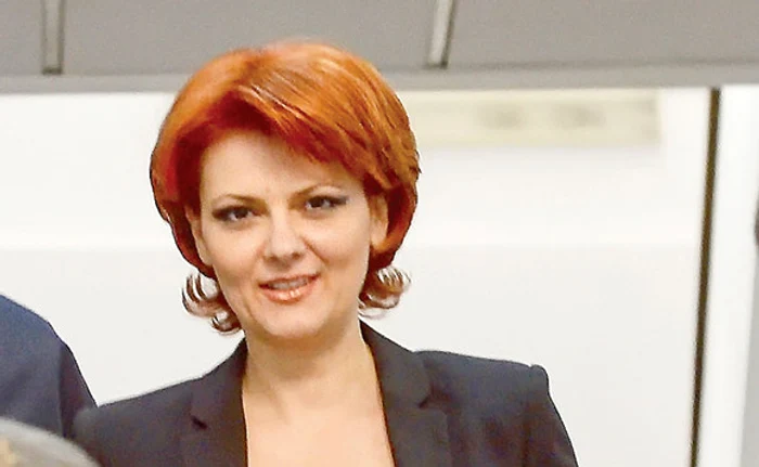 Lia Olguţa Vasilescu a scăpat de cătuşe, însă va sta arestată la domiciliu