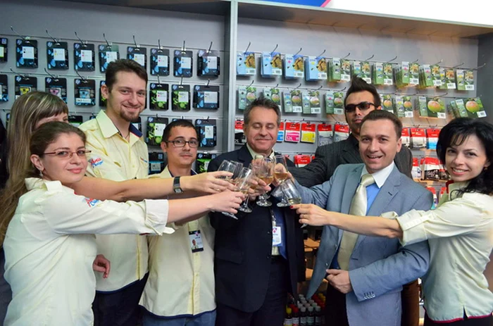 Gadgeturi exclusiviste la noul magazin Artis IT Univers