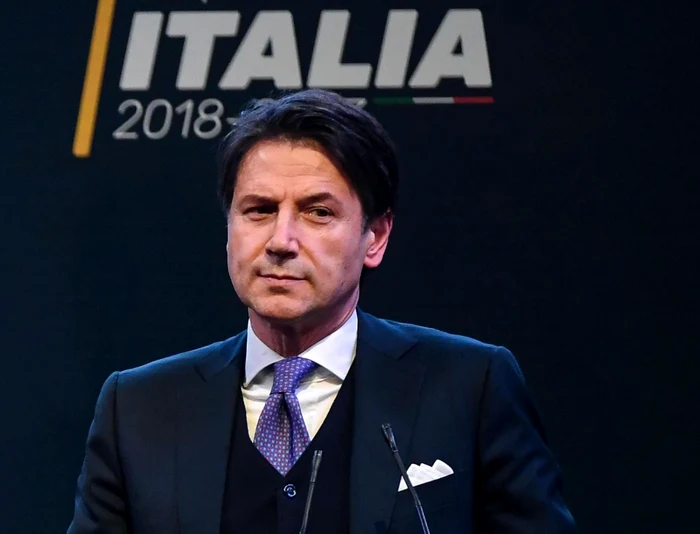 Giuseppe Conte, şeful guvernului italian format în urma unei coaliţii între formaţiunea de extremă-dreapta Liga şi Mişcarea antisistem Cinci Stele Foto: EPA/EFE