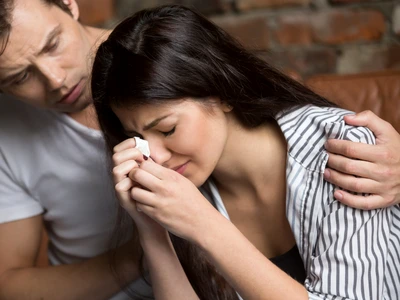 Reactia emotionala a femeilor care topeste inima barbatilor  Sursa foto shutterstock 793940869 jpg