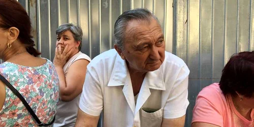 coada pensionari vacanta grecia