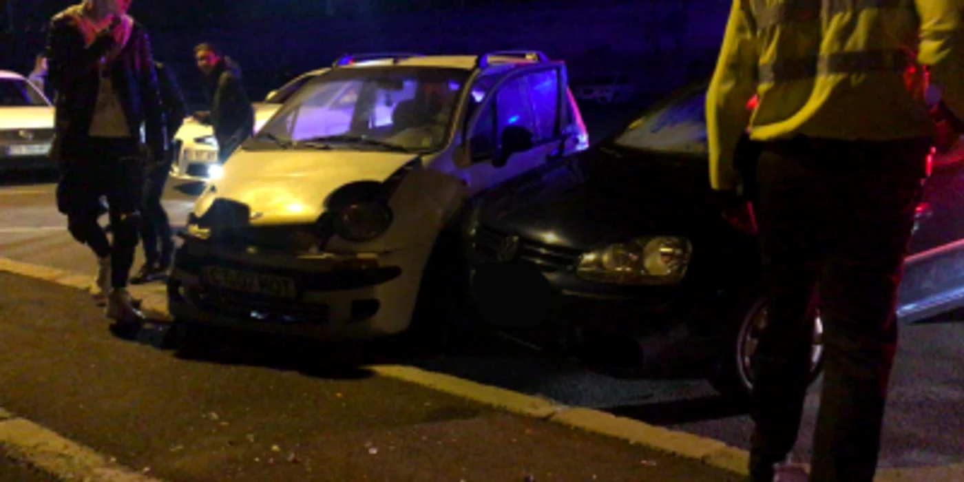 Accident rutier: maşini tamponate în parcare de un minor aflat la volan Sursa IPJ Constanţa