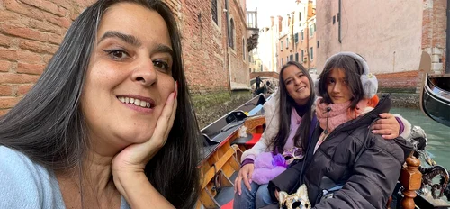 Nouria Nouri și fiica ei, Salma, la Veneția 