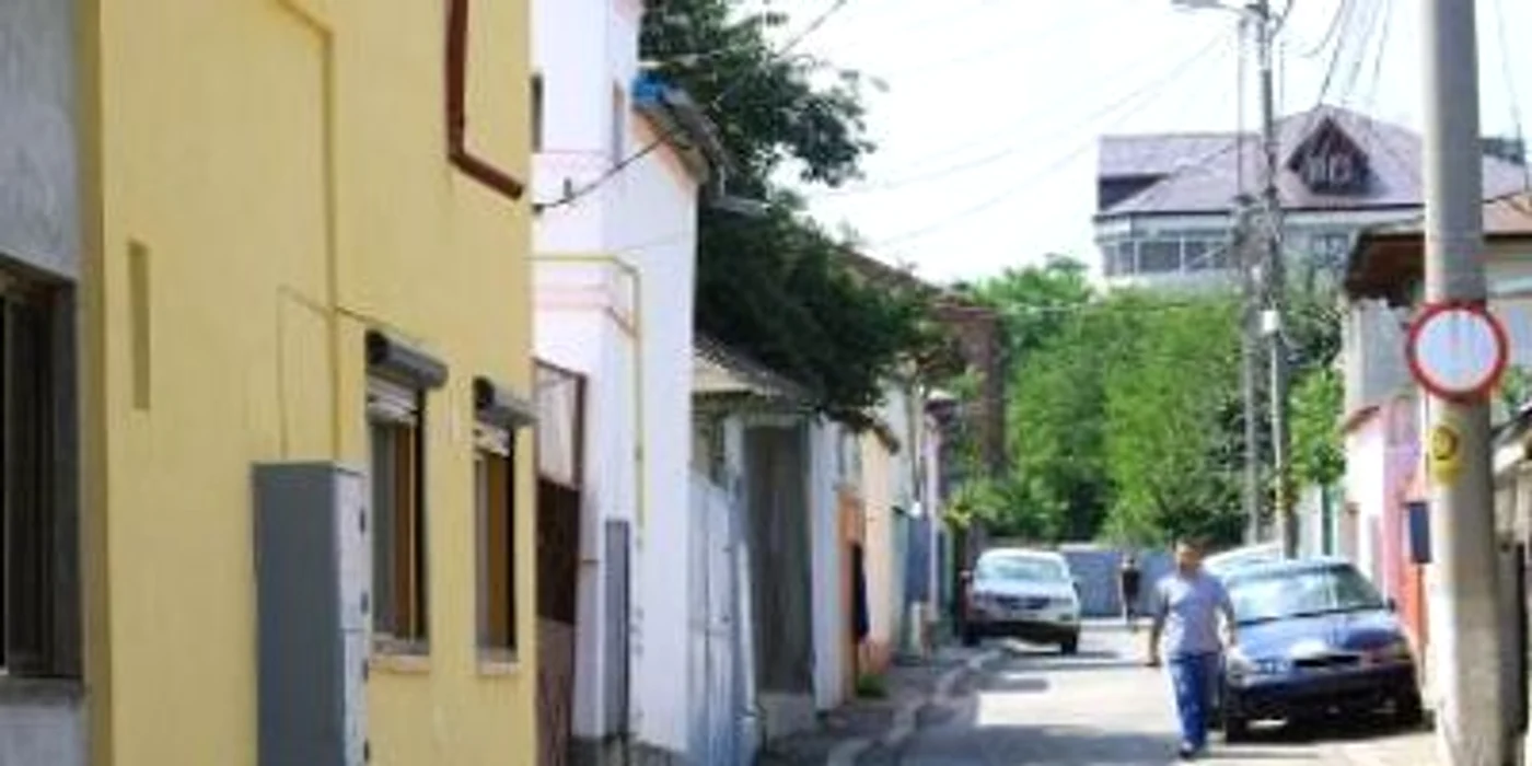 galati: Casele rămân nevândute din cauza preţurilor mari