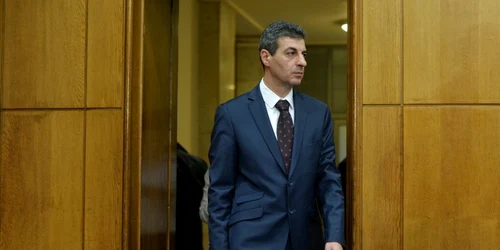 Mihnea Motoc - Ministrul Apararii FOTO Mediafax