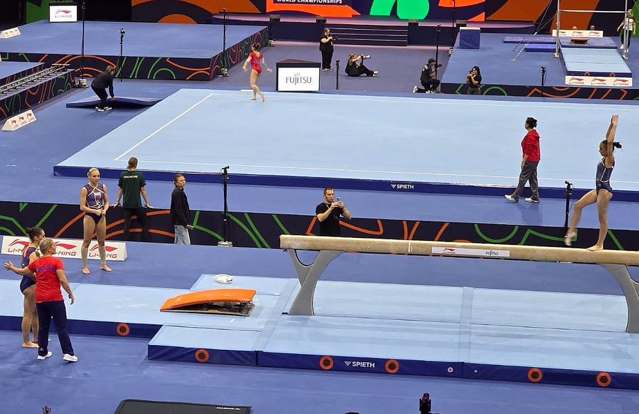 Dezastru la CM de gimnastică artistică: România, fără reprezentanți în finale!