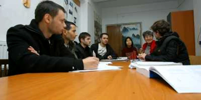 Ploieştenii au şansa să înveţe cum să capete încredere în forţele proprii (foto: arhivă Adevărul)