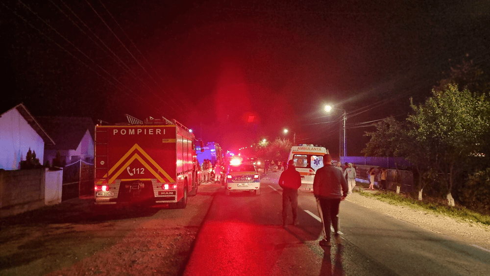 Patru persoane rănite într-un accident pe DN 72A, în Dâmbovița, în urma unei depășiri riscante