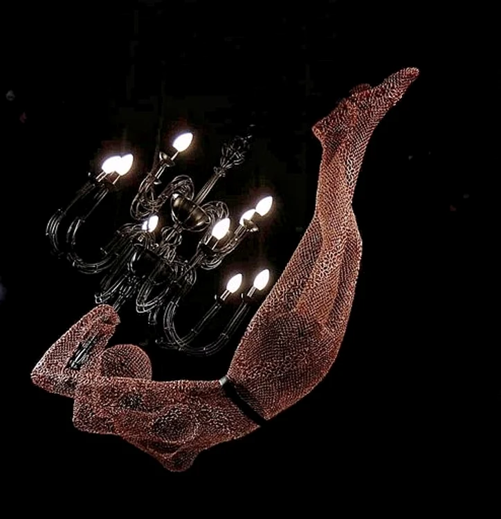 Candelabru cu design avangardist