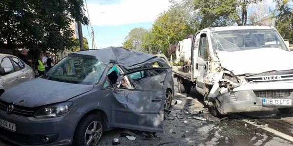 Accident de circulatie FOTO   Facebook   Info Trafic Rutier   Bucuresti si Ilfov jpg
