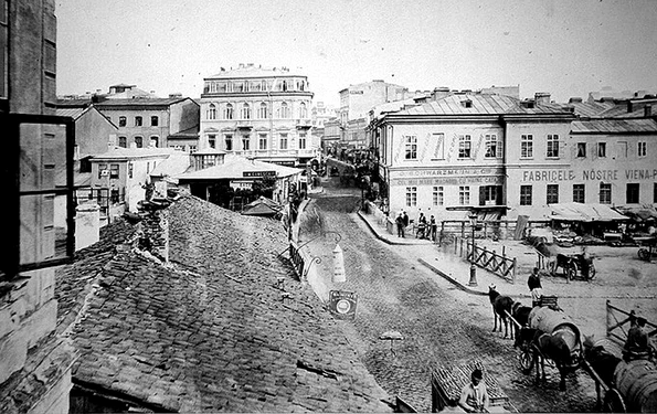 Strada Șelari din București, la 1870, fotografiată de Franz Duschek (@ Wikimedia Commons)