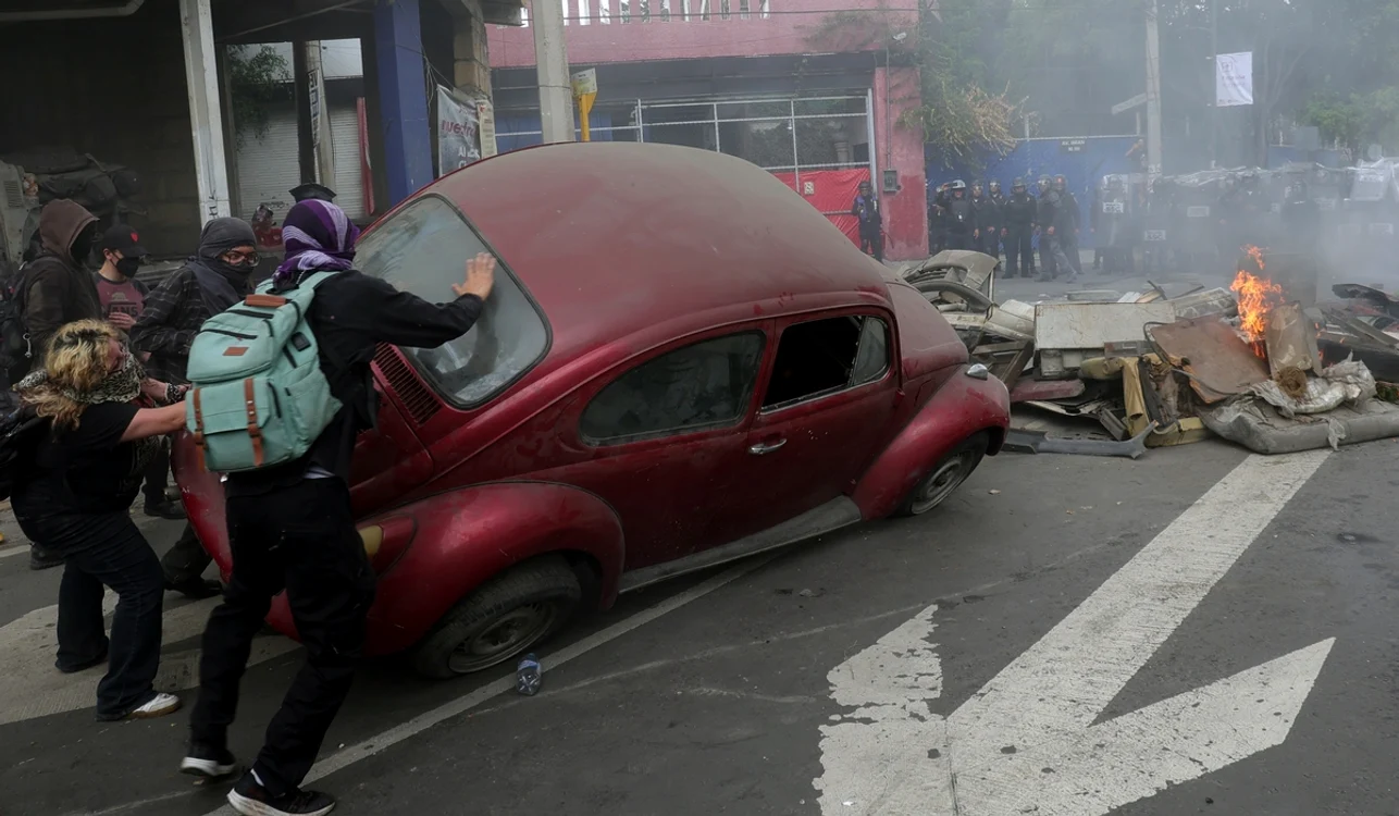 Proteste în Mexic la Campionatul Mondial (FOTO: EPA)