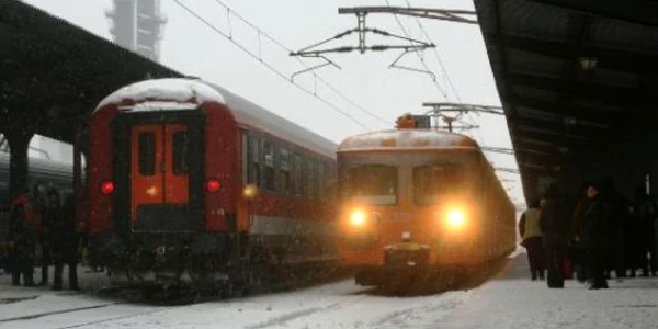 Trenurile care au circulat au avut întârzieri şi de peste 250 de minute