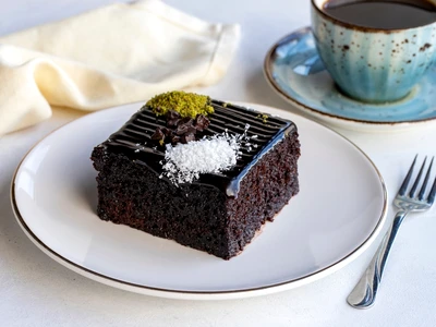 Negresa de post  Sursa foto shutterstock 2145843015 jpg