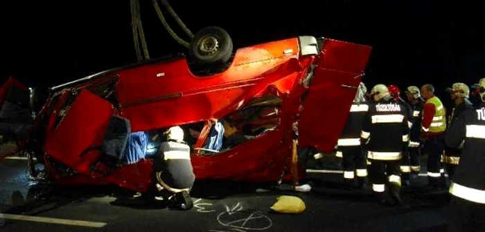 Accident cumplit pe autostrada Szeged-Mako www.delmagyar.hu