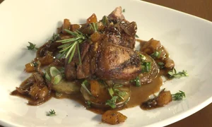 muschi de porc cu branza si pere jpeg