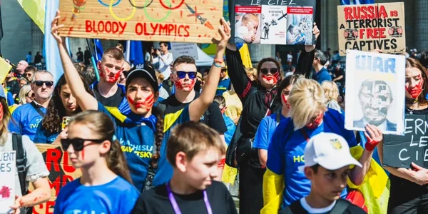 Marș la Paris pentru sportivii ucraineni uciși în război FOTO @EuromaidanPR / X