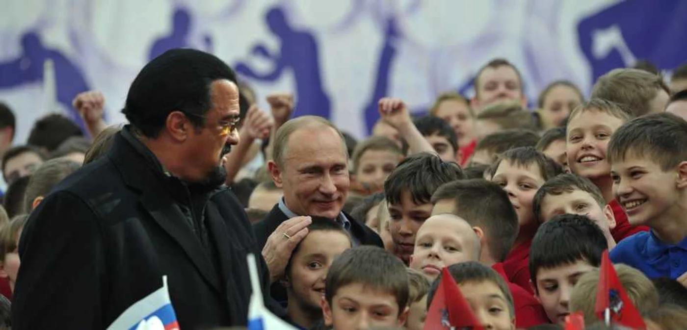 Steven Seagal şi Vladimir Putin sunt prieteni de mulţi ani şi se întâlnesc cu regularitate FOTO Wire Photos/Reuters