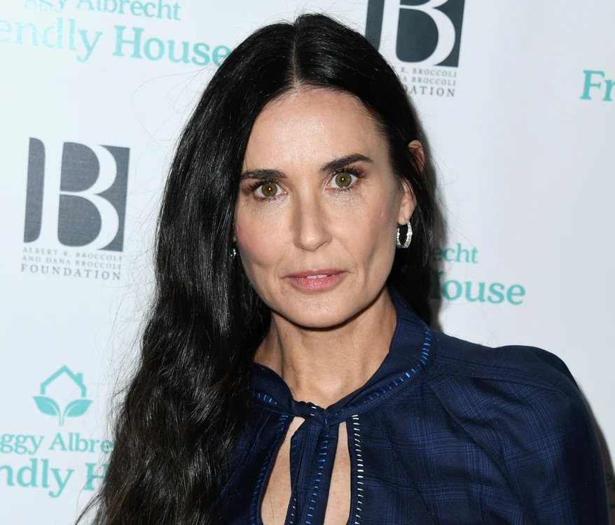 Demi Moore, 58 de ani, de nerecunoscut la prezentarea de modă de la Parisfoto: AFP