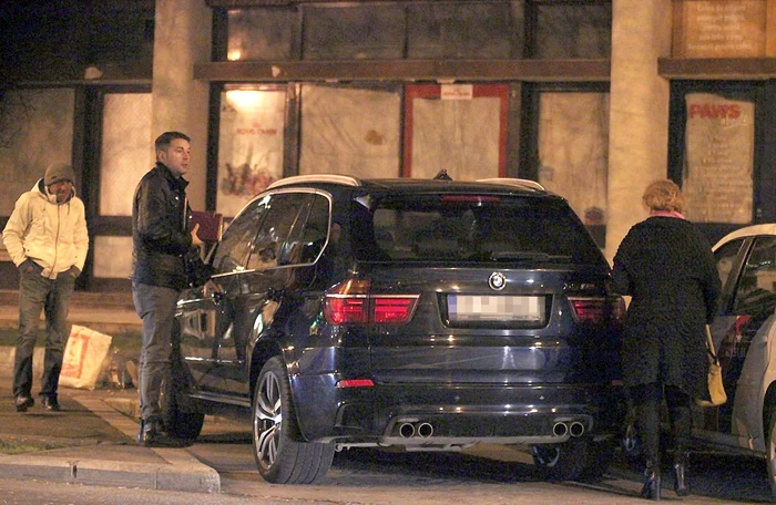Click! a surprins-o pe doamna Borcea cu noul iubit, despre care spune că îi este șofer