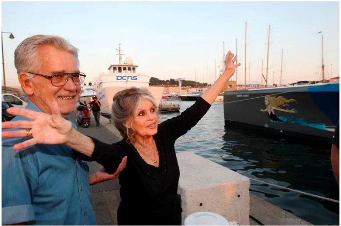 
    Brigitte Bardot este împreună cu Bernard d’Ormale  din 1992Foto: Profimedia  