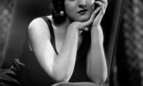 Bette Davis a fost prima femeie la conducerea Academiei Americane de Film și Științe jpeg