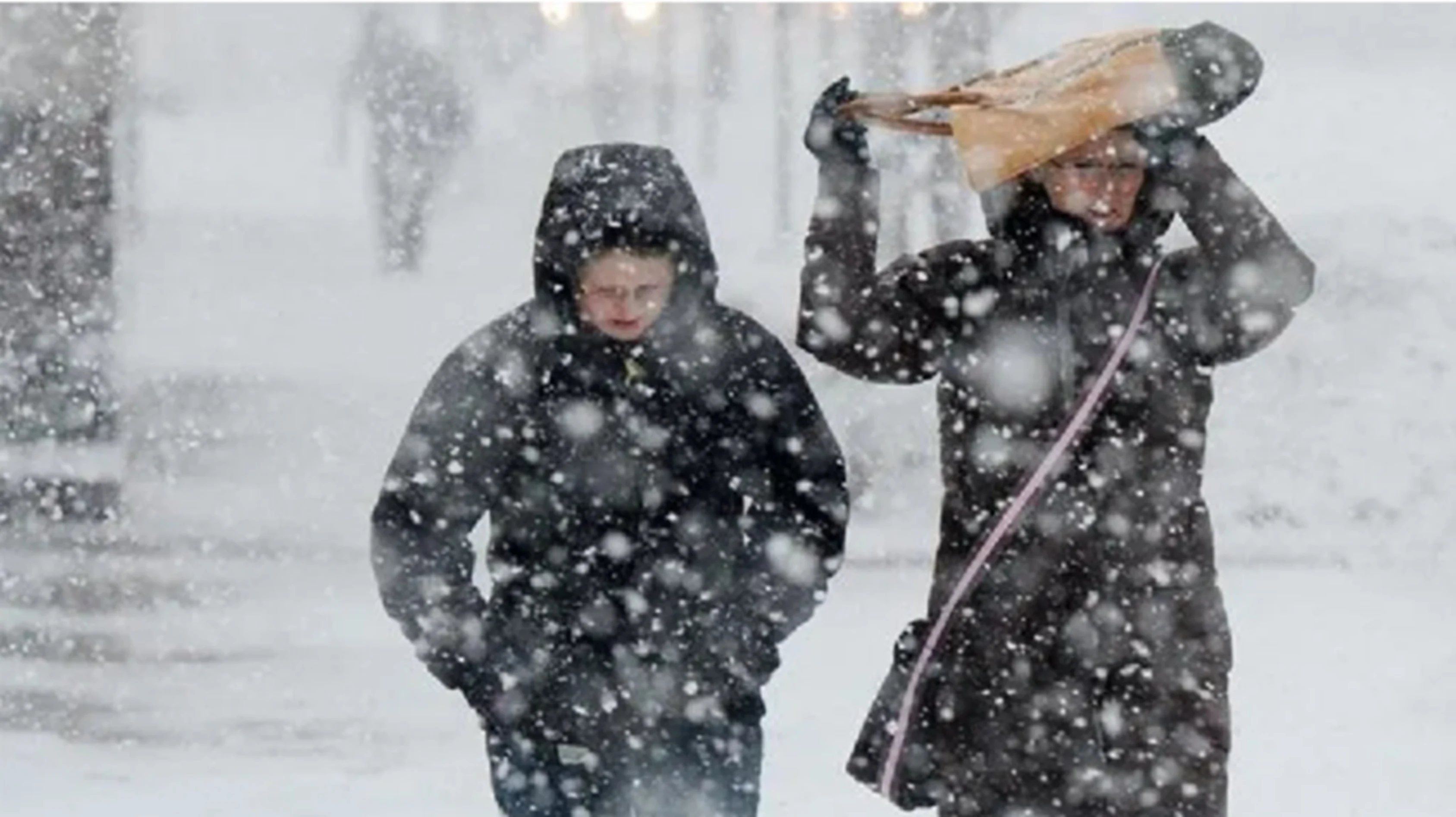 Frigul, pericol letal pentru cardiaci. Medic: „Sunt tot mai frecvente cazurile apărute la bărbaţi tineri, aparent sănătoşi”
