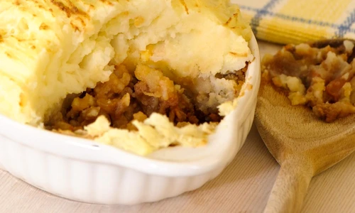 mancare cu cartofi noi shutterstock 29082130 jpeg