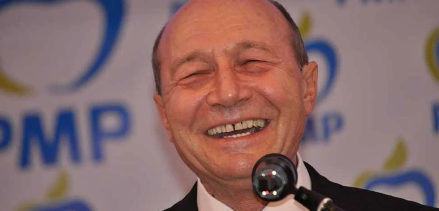Fostul preşedinte traian Basescu are dublă cetăţenie, română şi molvenească. FOTO Arhivă Adevărul