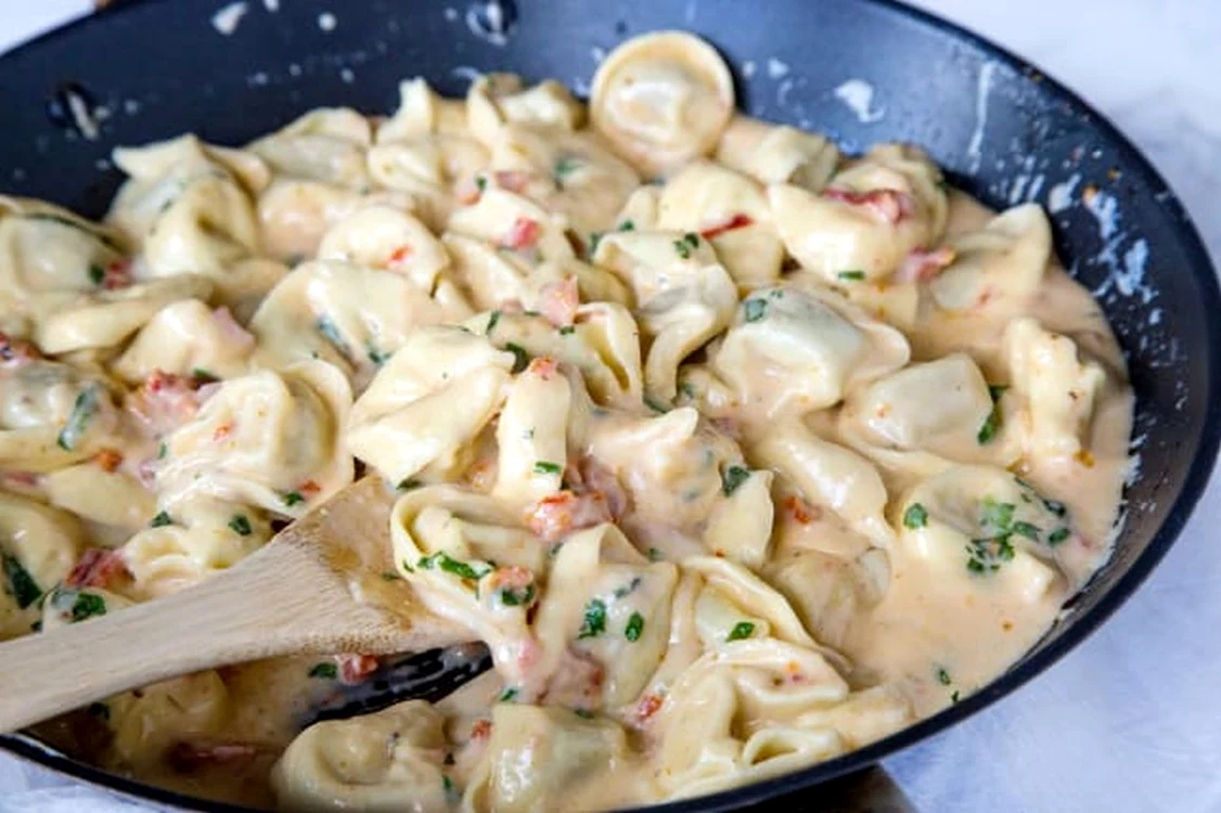 1 creamy tomato basil tortellini photo jpg jpeg