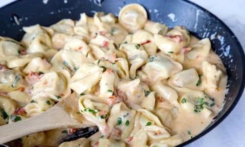 1 creamy tomato basil tortellini photo jpg jpeg