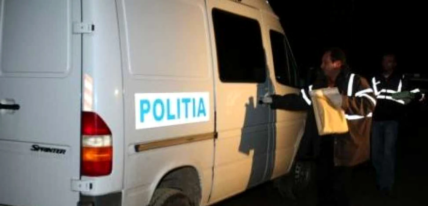 Poliţiştii au ridicat probe de la firma de transport imediat după producerea jafului FOTO Adevărul
