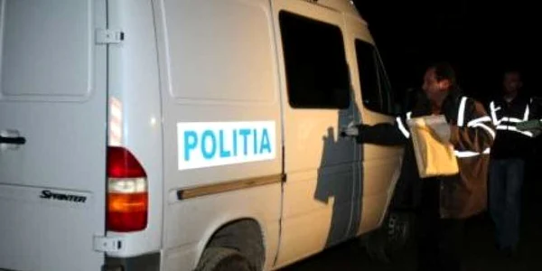 Poliţiştii au făcut cercetări la locul jafului