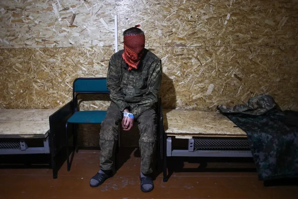 „Auzeam țipete, dar nu știu dacă era el”: Strategia crudă prin care Rusia șantajează familiile prizonierilor ucraineni