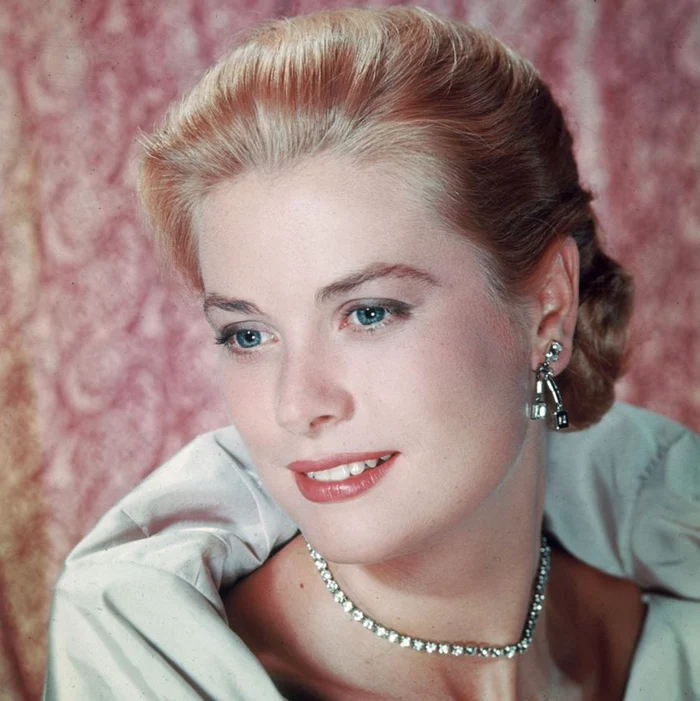 Grace Kelly avea o frumuseţe ce nu putea trece neobservată (Foto: arhivă)