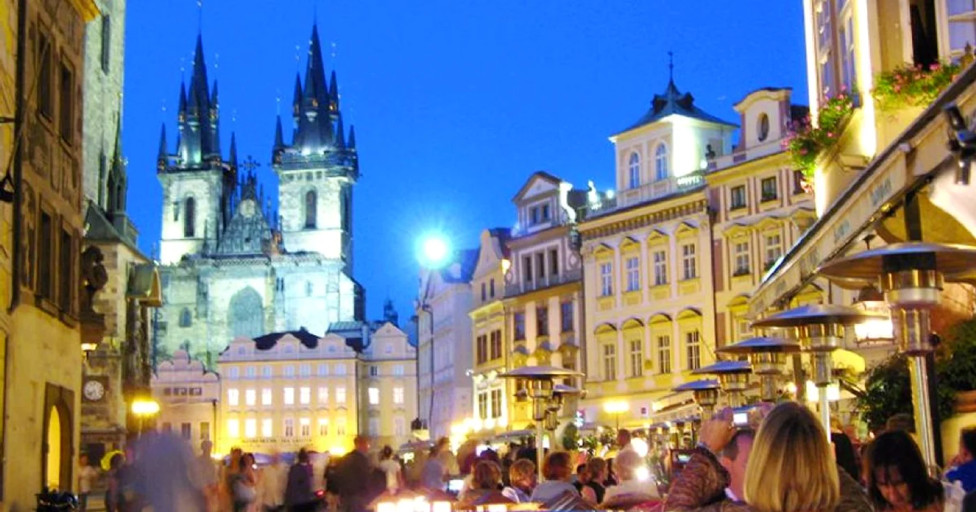 Praga este una dintre destinaţiile unde vă puteţi relaxa de Revelion