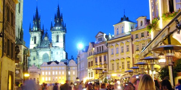 Praga este una dintre destinaţiile unde vă puteţi relaxa de Revelion