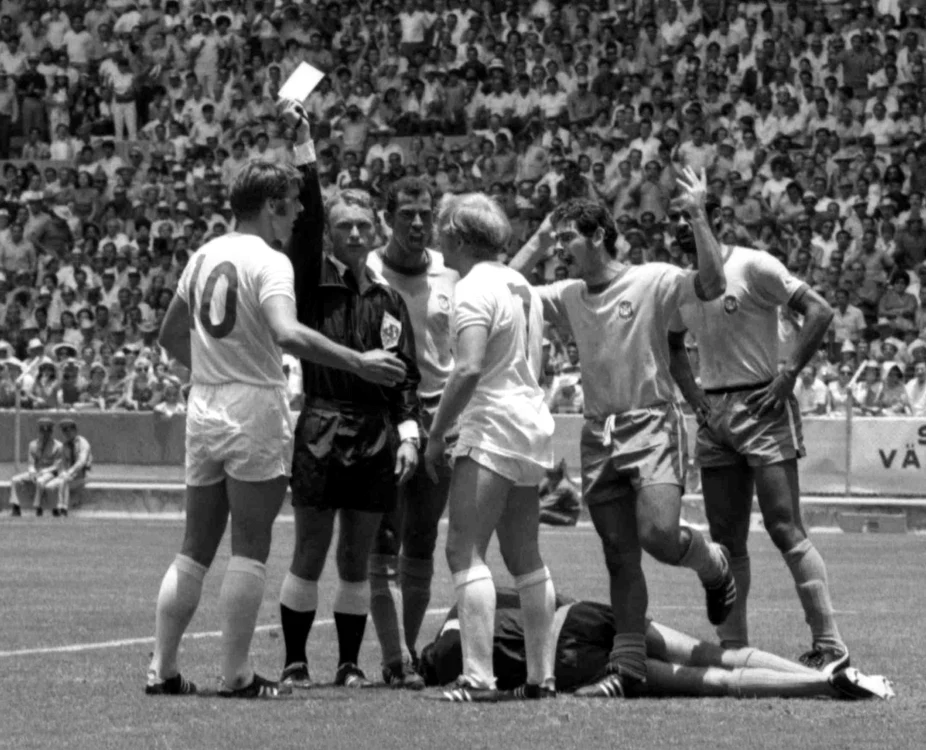 Abraham Klein a condus meciul Anglia - Brazilia la CM 1970 (Foto: Profimedia)