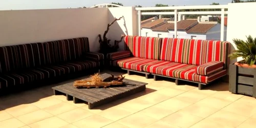 mobila de gradina din paleti