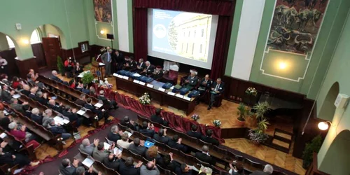 Toţi profesorii şi reprezentanţii studenţilor din consiliul USAMV sunt aşteptaţi la vot (arhivă)