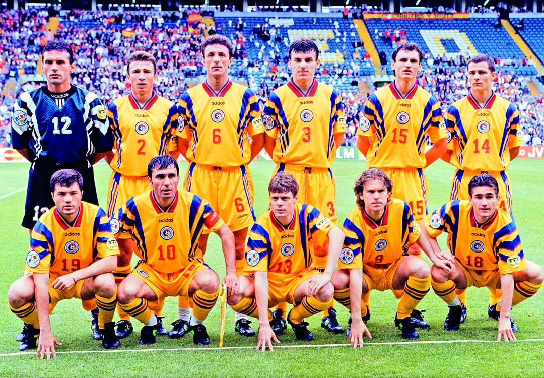 
    sus: Florin Prunea, Dan Petrescu, Gică Popescu , Daniel Prodan, Costel Gîlcă; jos: Adrian Ilie , Gică Hagi , Tibor Selymeş, Florin Răducioiu, Ovidiu Stângă  