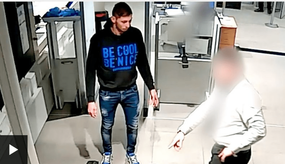 Ultimele imagini cu Emiliano Sala, când se îmbarca în avionul care avea să-l omoare în ianuarie 2019. Pilotul știa că avionul e nesigur VIDEO