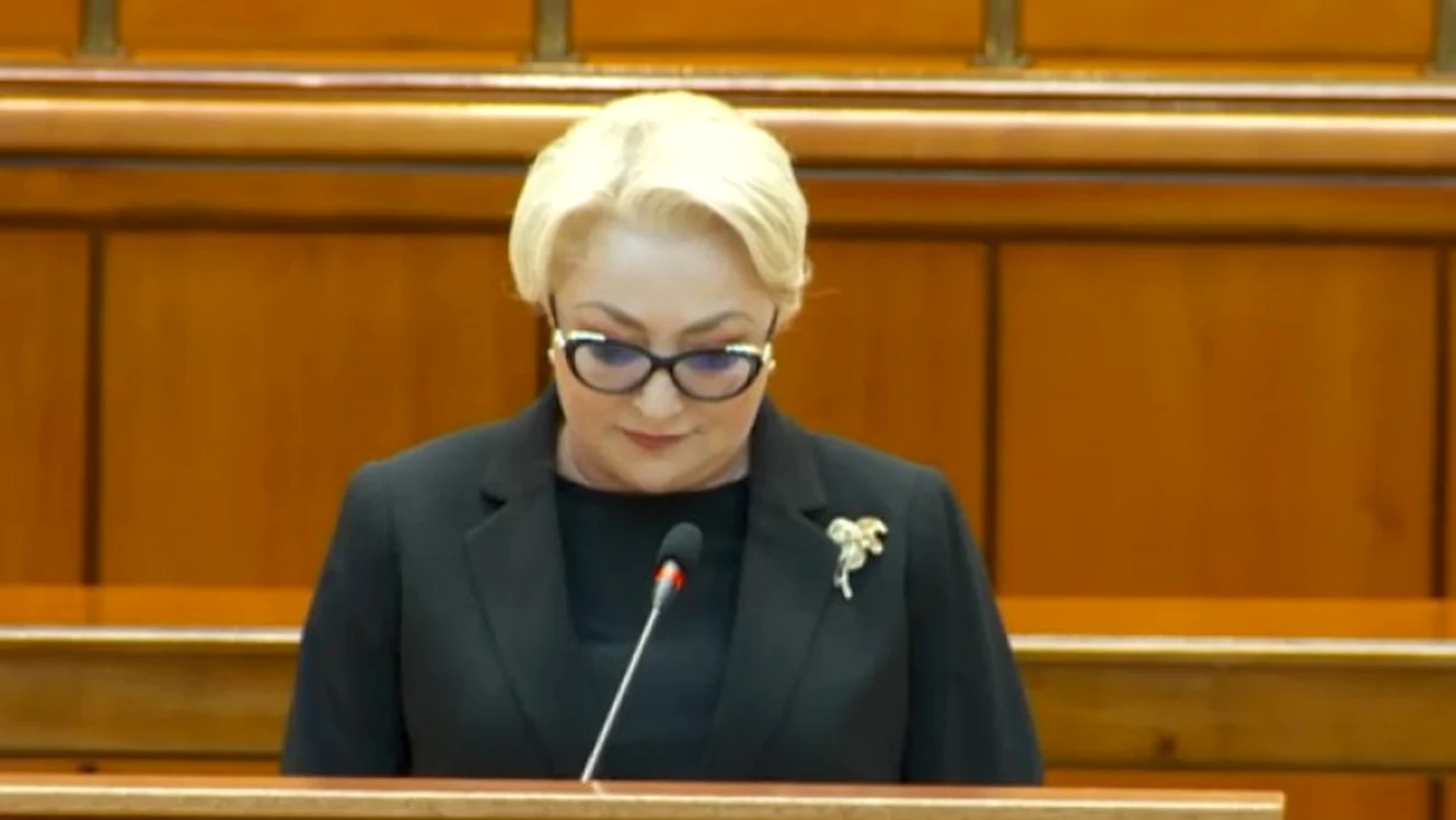 
    Viorica Dăncilă a terminat mandatul cu privirea în pământ  